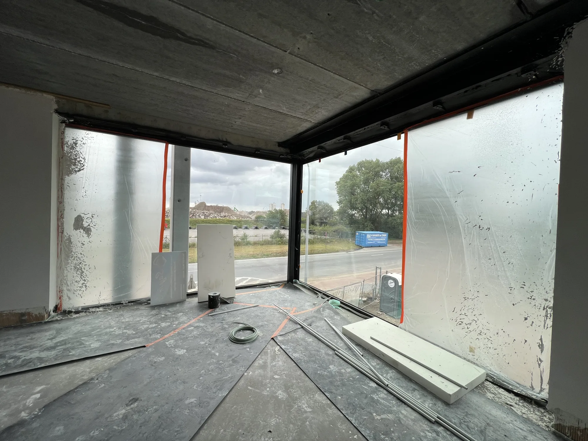 Nieuwbouw kantoren met conciërgewoning maatwerkbedrijf - Gent Singel (6)