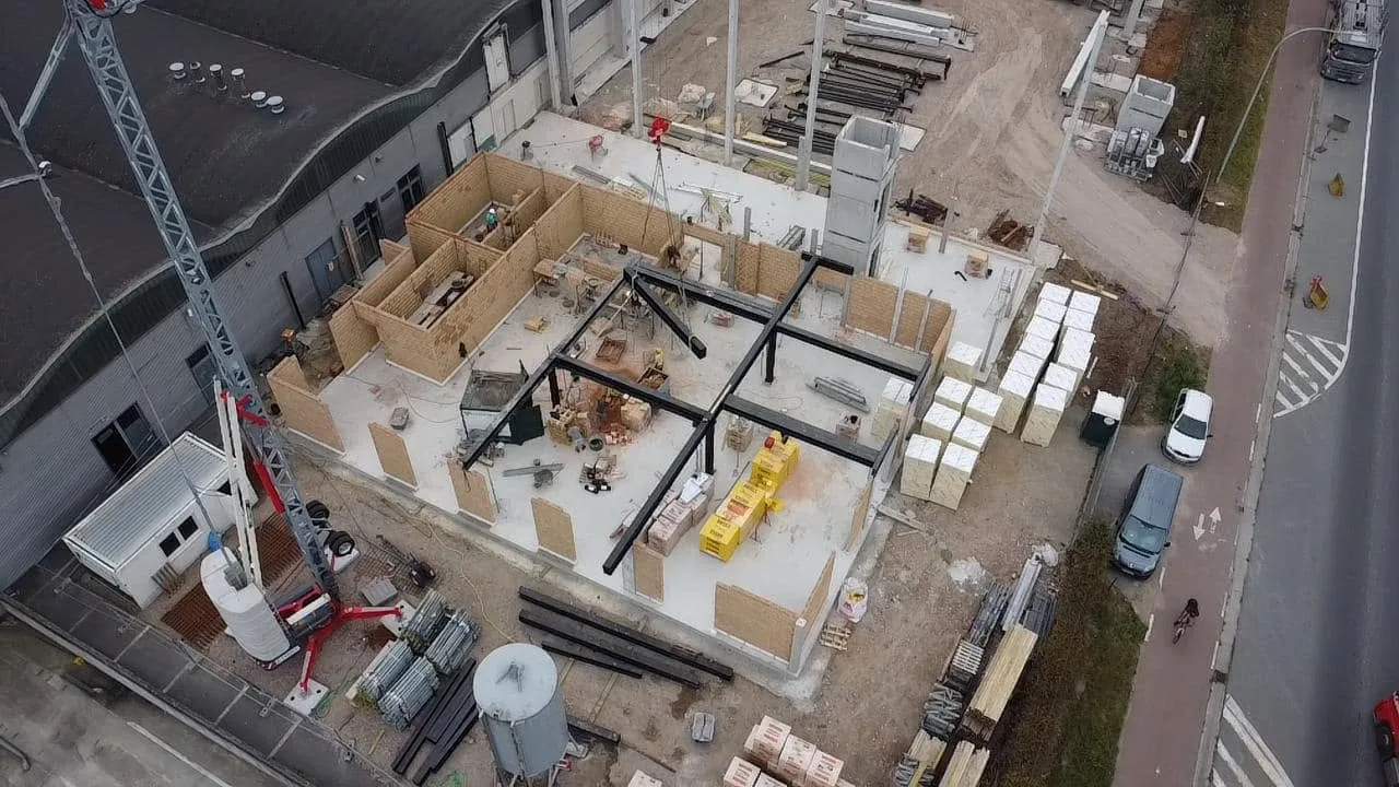 Nieuwbouw kantoren met conciërgewoning maatwerkbedrijf - Gent Singel (18)