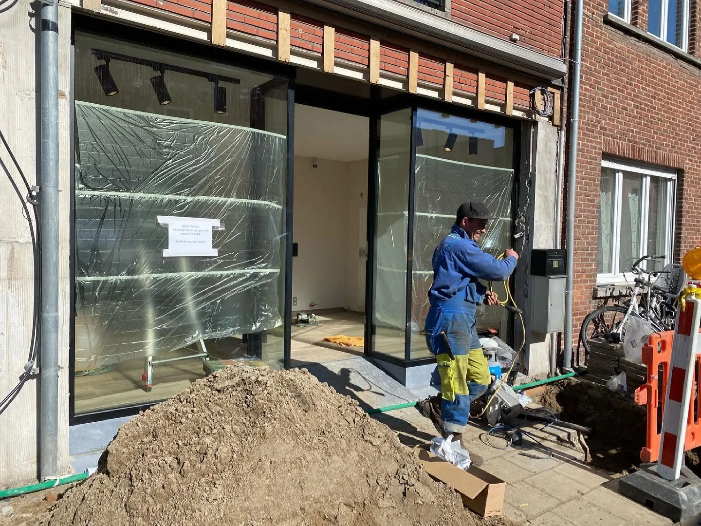Optiekzaak, verbouwing van een winkelpand - Flora (6)