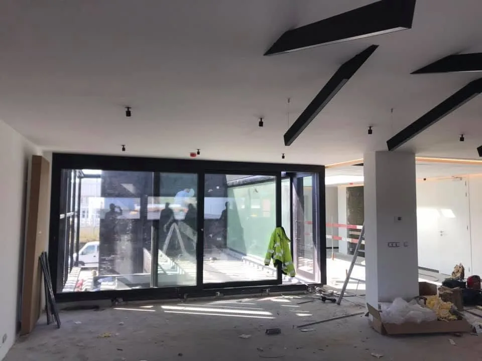 (Ver)nieuwbouw kantoren maatwerkbedrijf - Gent Gaardeniersweg (14)