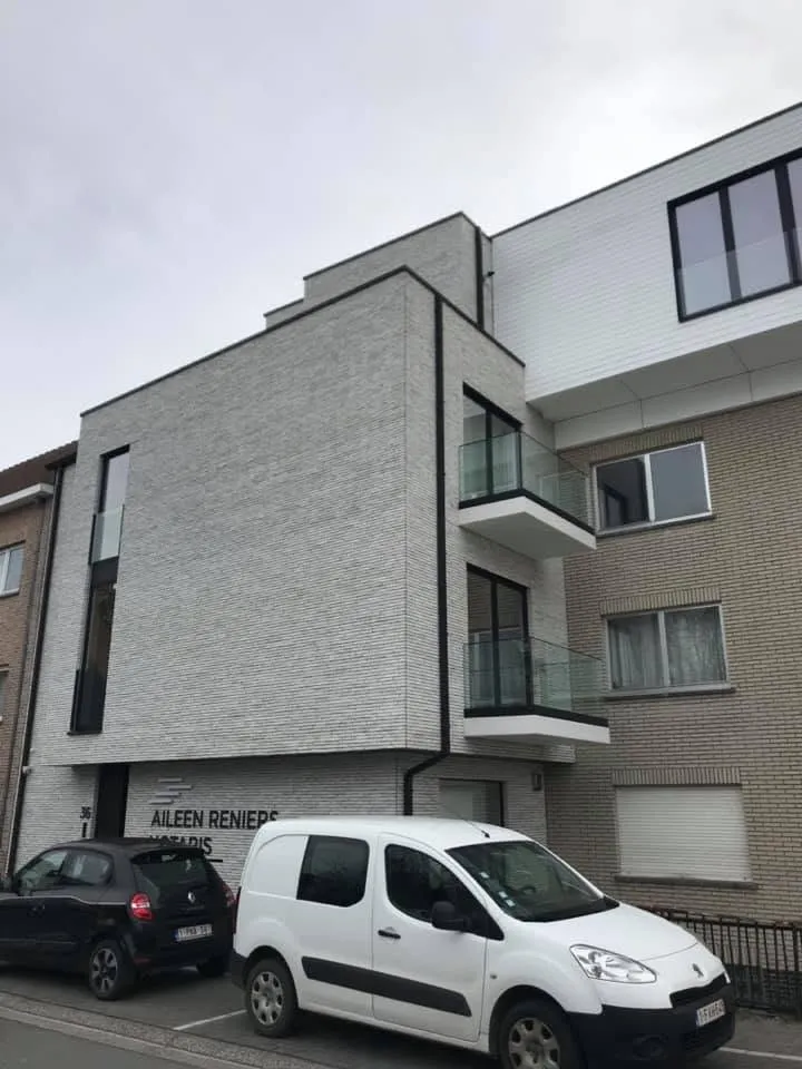 833 Verbouwing notariaat